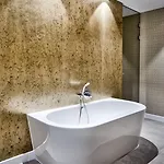 Der Valk Hotel 4*