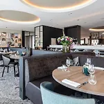 Der Valk Hotel 4*