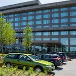 Der Valk Hotel 4*